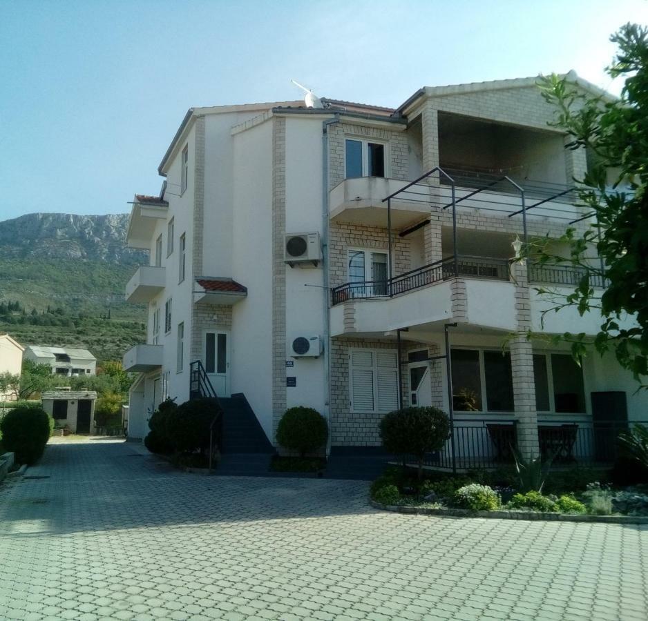 Apartman Luka Kaštela Esterno foto