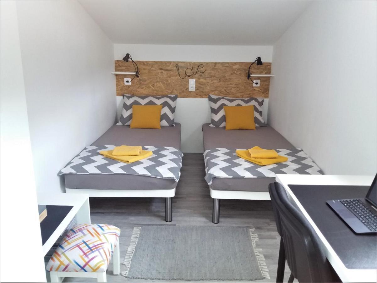 Apartman Luka Kaštela Esterno foto