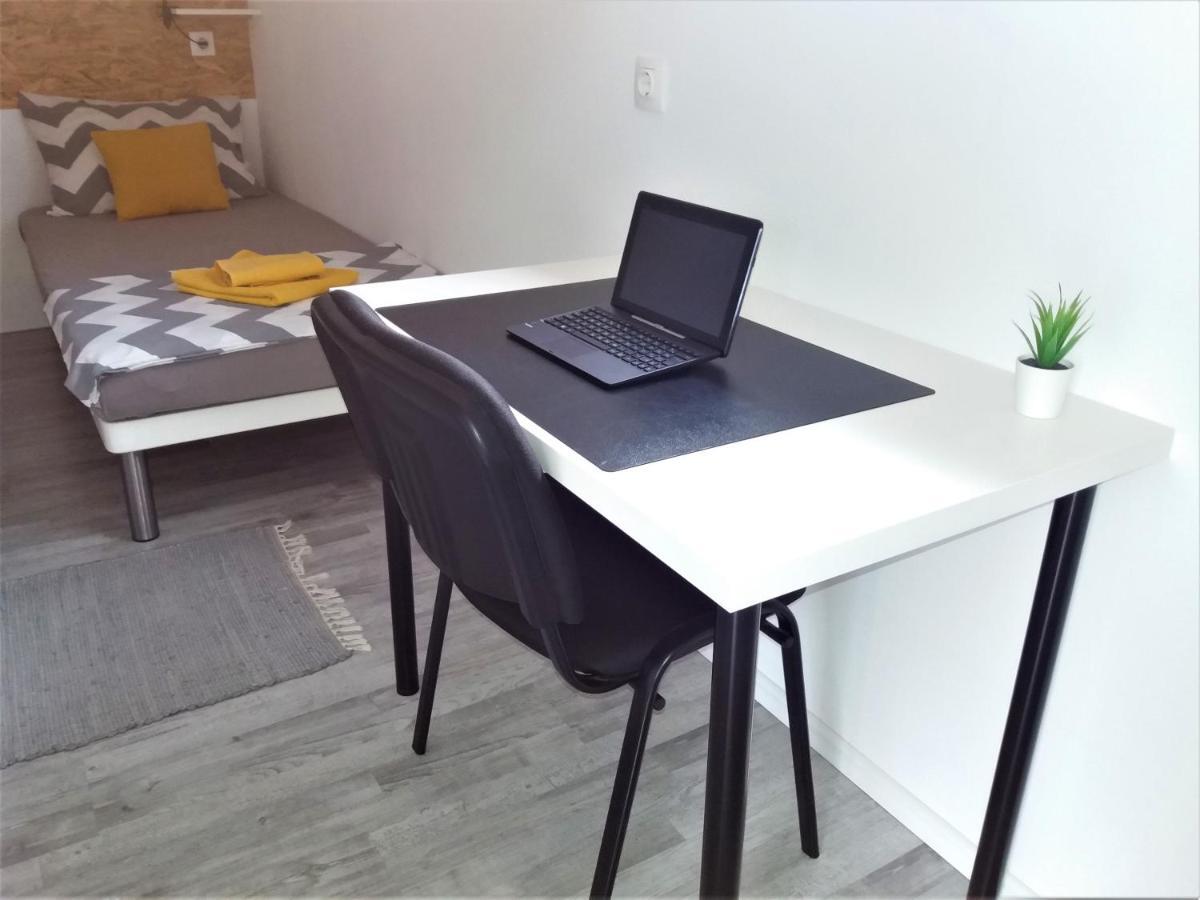 Apartman Luka Kaštela Esterno foto