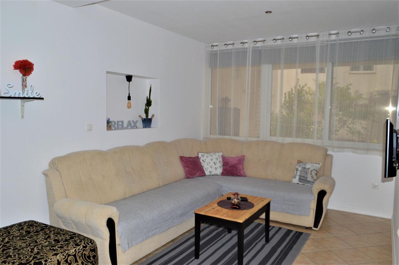 Apartman Luka Kaštela Esterno foto