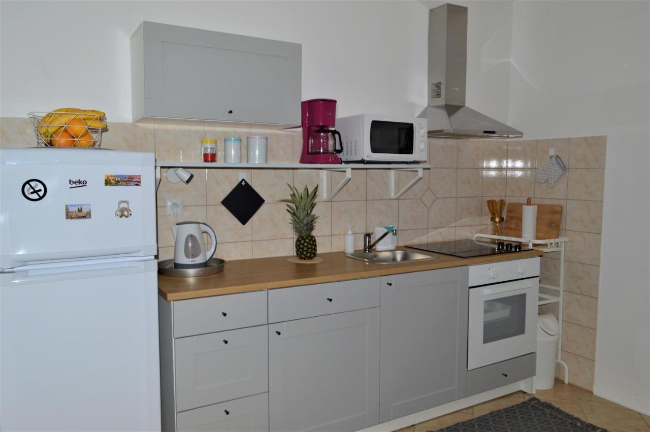 Apartman Luka Kaštela Esterno foto